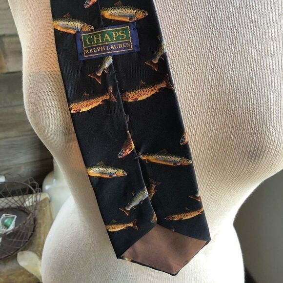 Chaps Ralph Lauren Fish Tie - Picture 3 of 3